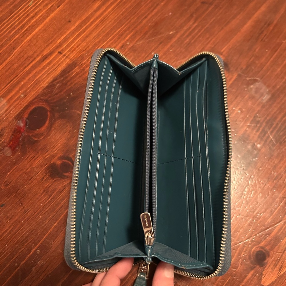 Coach wallet - Picture 8 of 8